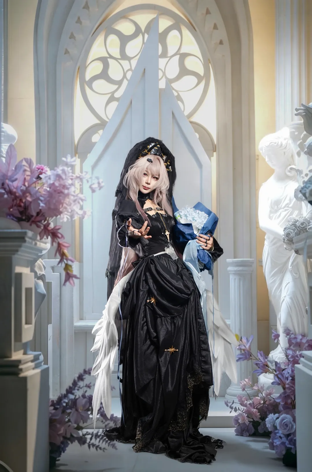 Convention photos, Arknights, Theresa Cosplay, Cosplay photography, Demon King Theresa