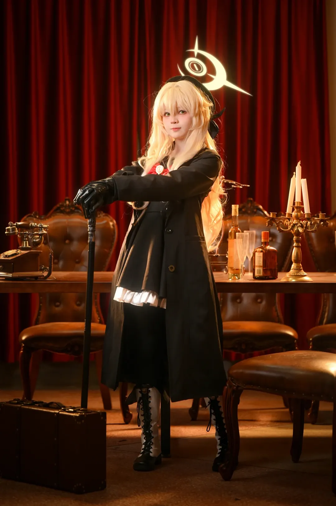 蔚蓝档案, 笑面教授cos, 金发双马尾, 复古风cosplay, 系带长靴 - 第2张