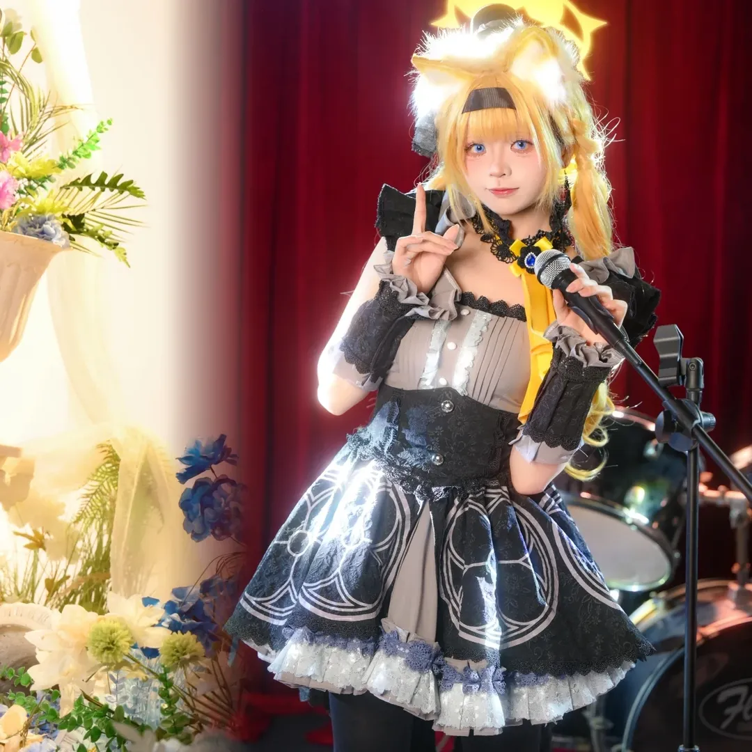 Blue Archive, Black stockings style, Casual cosplay, Iochi Mari cosplay, Sisters of Battle