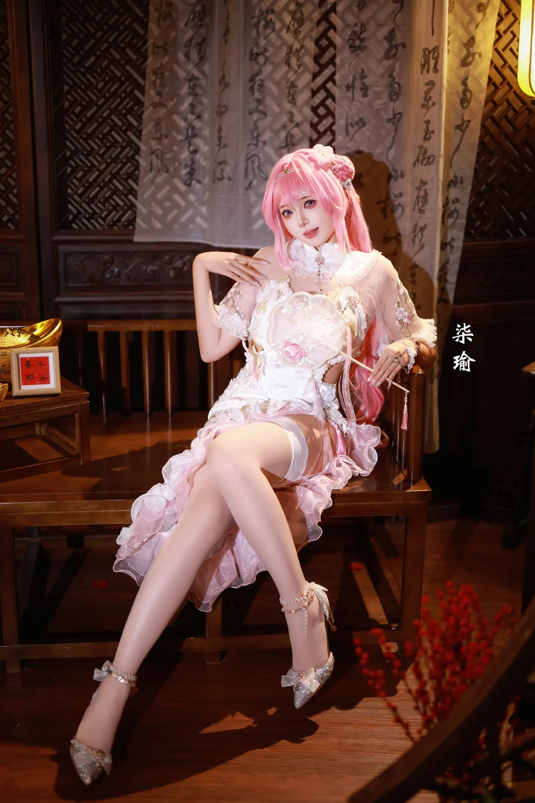 胜利女神, 桃乐丝cos, 新年cos, 白色蕾丝丝袜, 中式幻想穿搭 - 第1张
