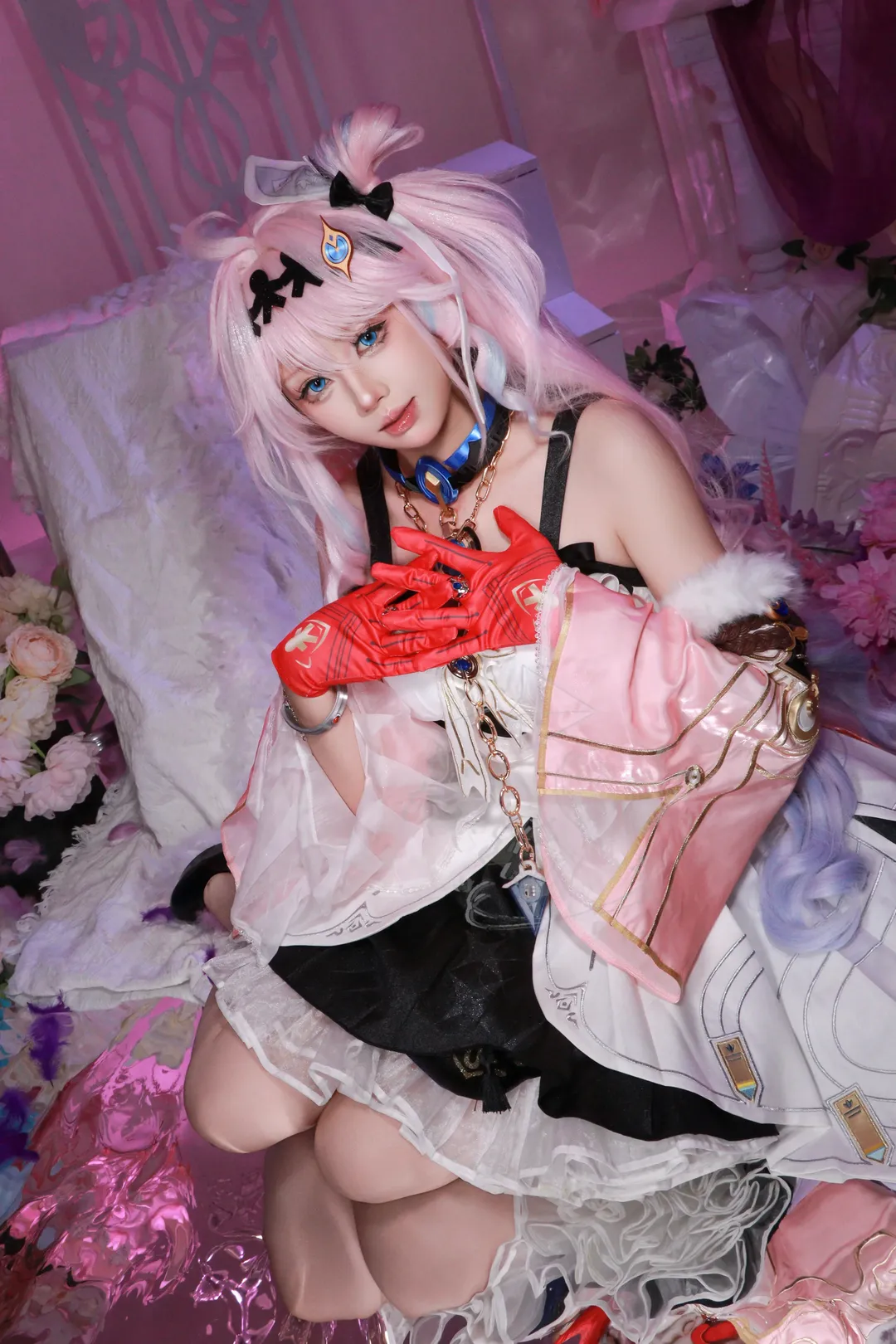 鸣潮, 达妮娅cos, 二次元cosplay, cos服分享, 粉发假发 - 第1张