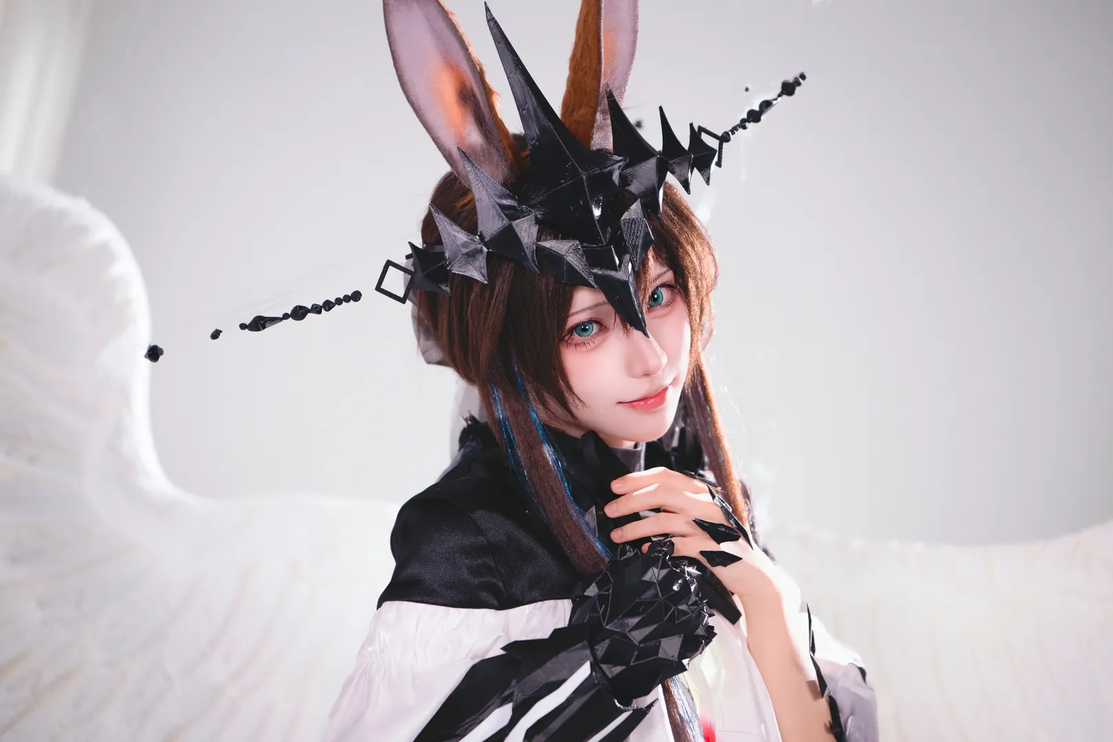 二次元cosplay, 明日方舟, 阿米娅cos, 魔王兔, 高亮棚拍 - 第11张