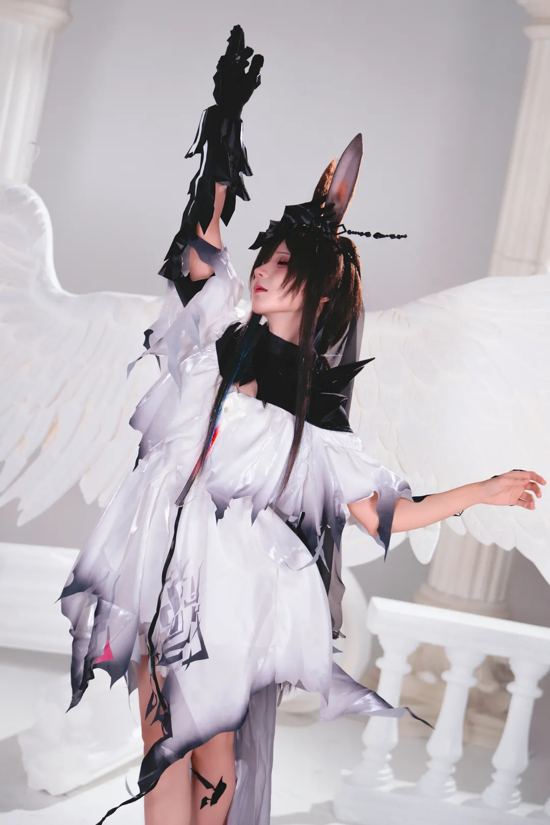 二次元cosplay, 明日方舟, 阿米娅cos, 魔王兔, 高亮棚拍 - 第5张