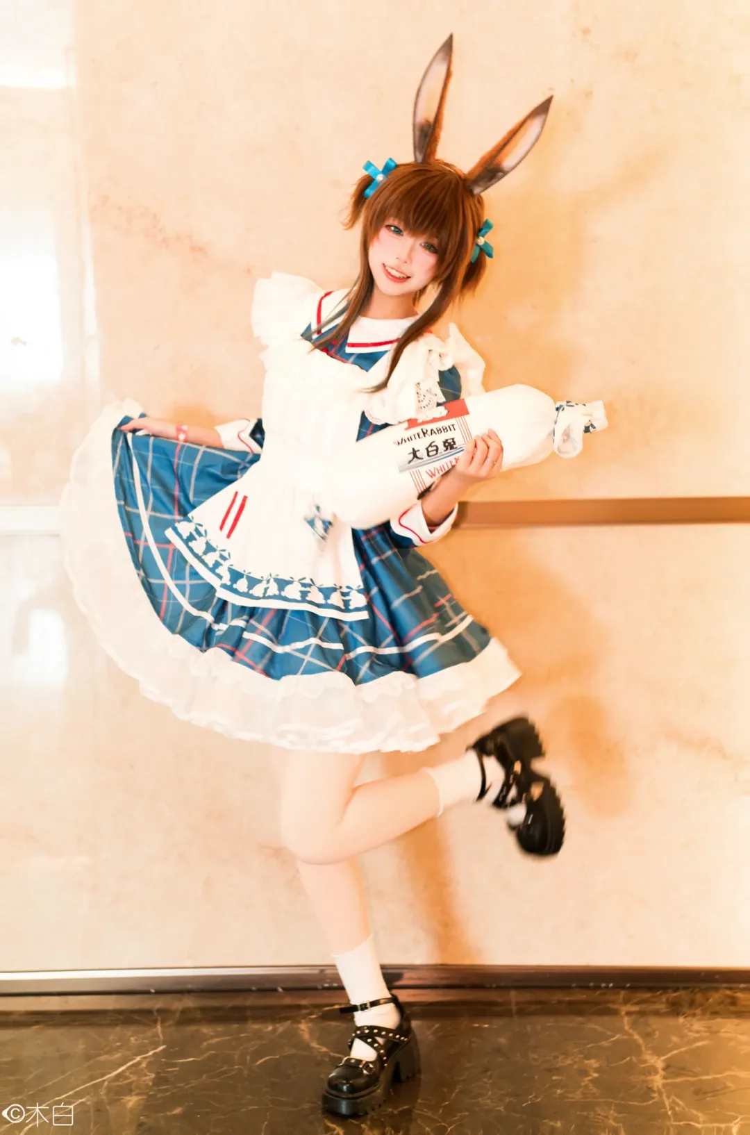 Arknights, Amiya cosplay, Cosplay convention photos, Kemonomimi girl, White Rabbit creamy candy