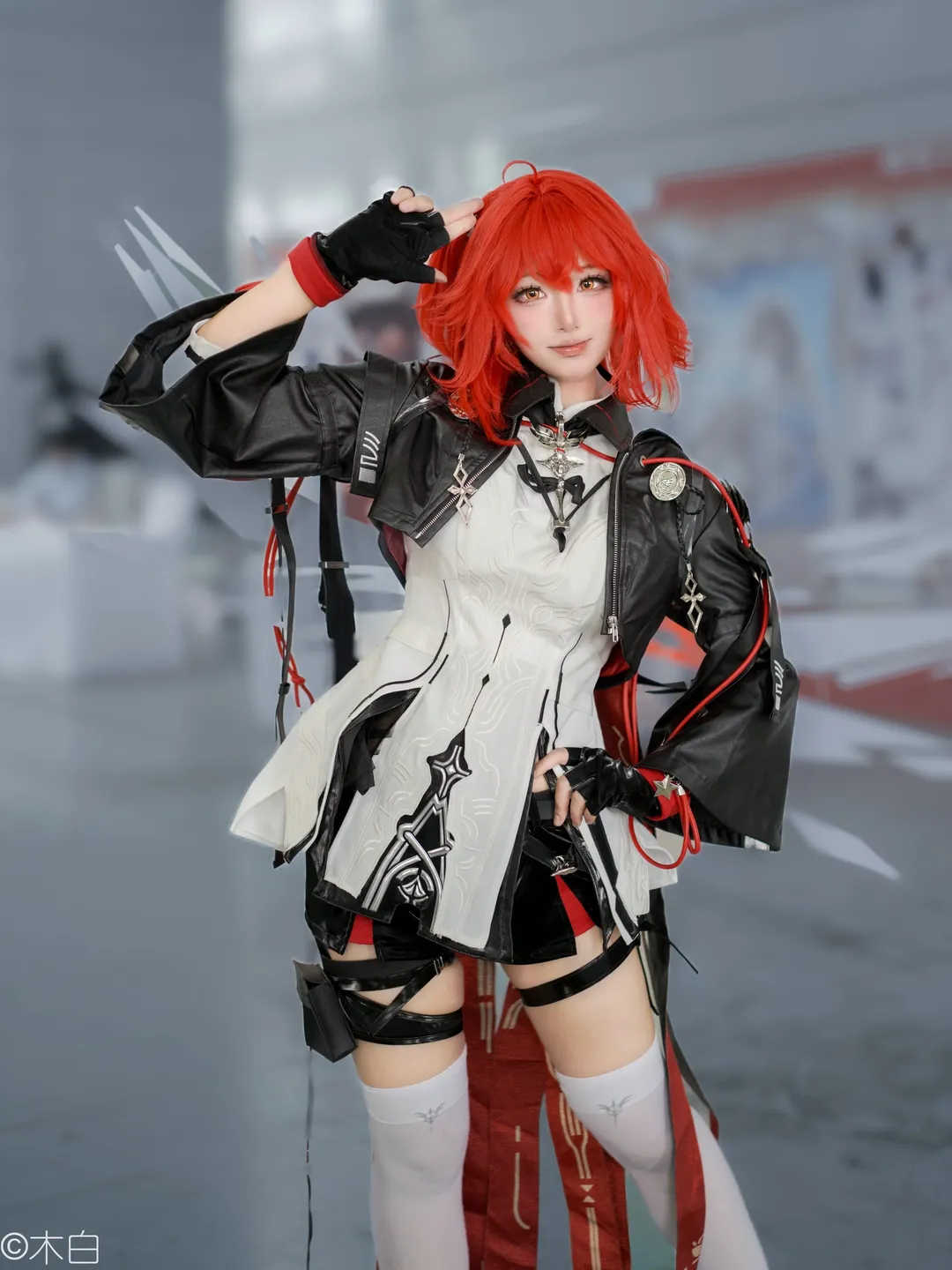 漫展返图, 明日方舟, 新约能天使cos, 白丝cosplay, 战术风穿搭 - 第1张