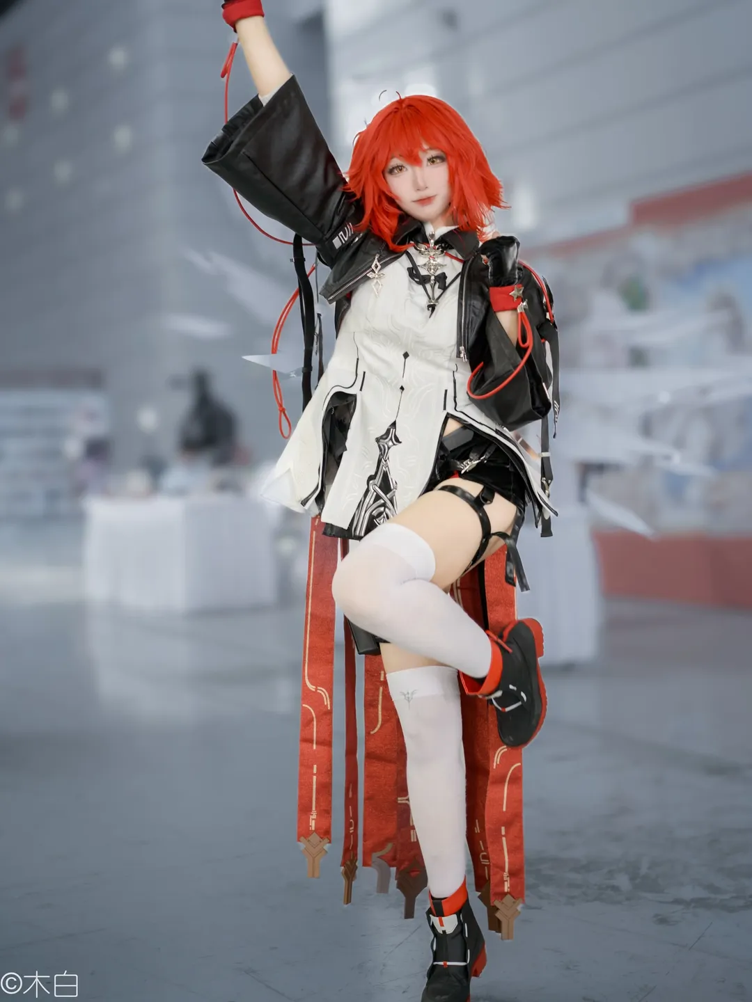 漫展返图, 明日方舟, 新约能天使cos, 白丝cosplay, 战术风穿搭 - 第3张