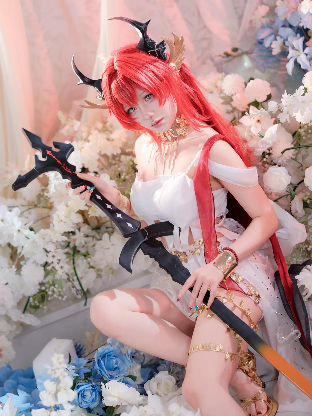 花海摄影, 明日方舟, 二次元写真, 红发造型, 莱万汀cos - 第5张