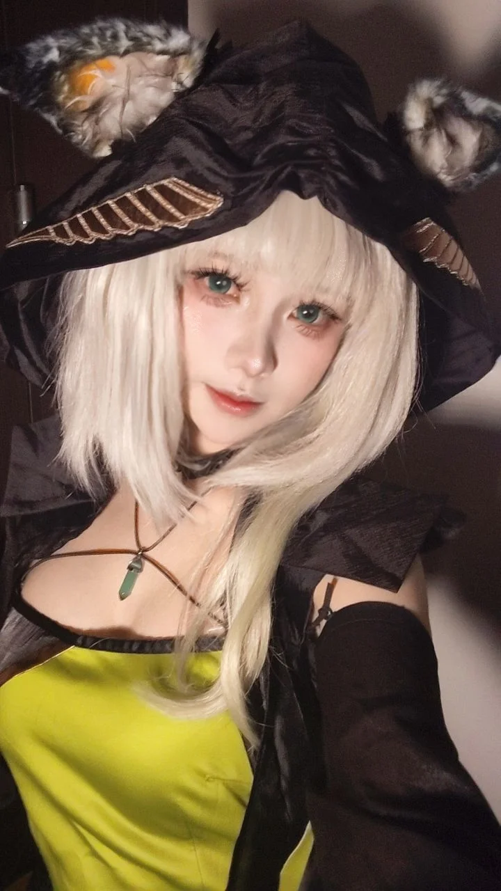 明日方舟, cosplay日常, 凯尔希cos, 遗尘漫步, 绿瞳白假发 - 第2张