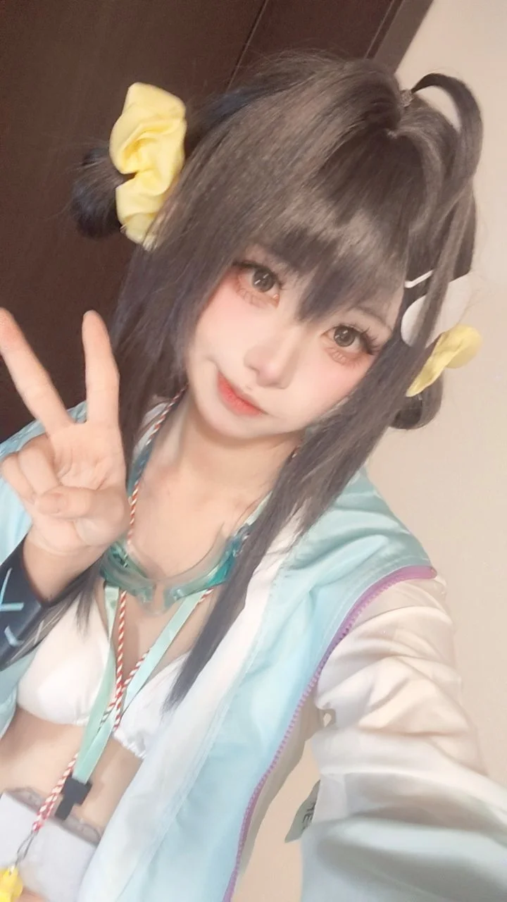 明日方舟, 自拍, 羽毛笔cos, 拉菲艾拉cos, 羽毛笔泳装 - 第1张