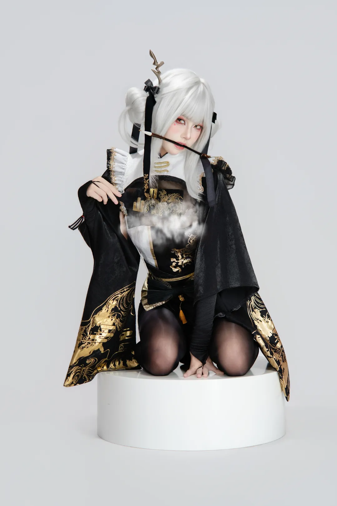 Blanc cosplay, Goddess of Victory, Cosplay photography, Black tights outfit, Studio portrait - Image 1