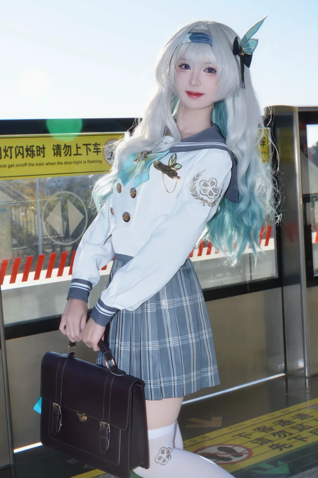 Honkai: Star Rail, Firefly cosplay, Subway station photography, Uniform cosplay, Casual outfit cosplay - Image 2