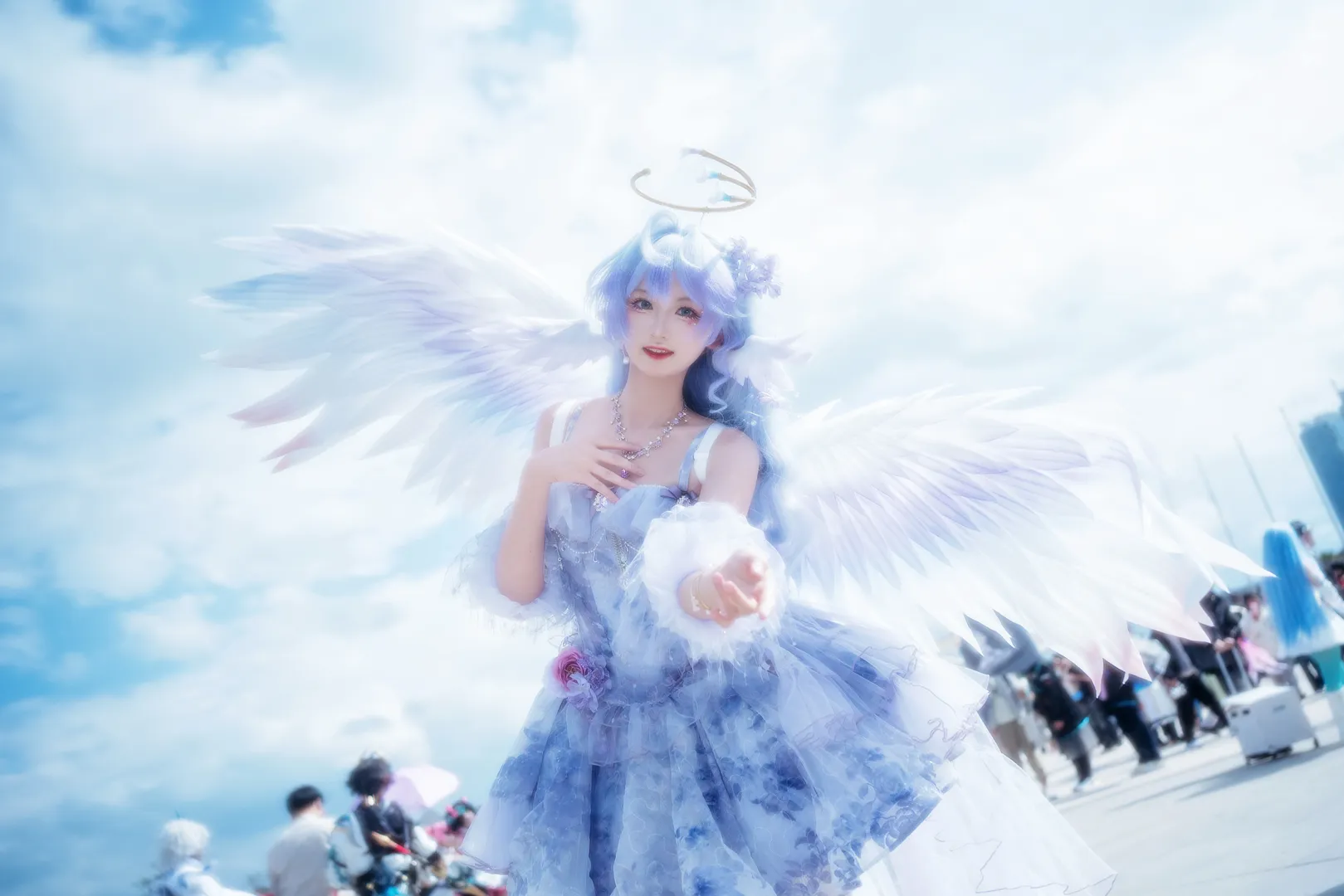 Honkai: Star Rail, Robin cosplay, Custom design cosplay, Convention photography, Angel cosplay - Image 2