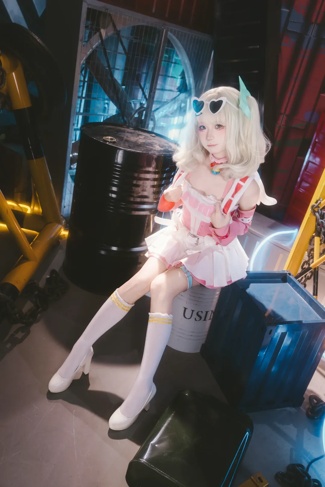 绝区零, 二次元摄影, 千夏cos, 工业风写真, 白色长筒袜