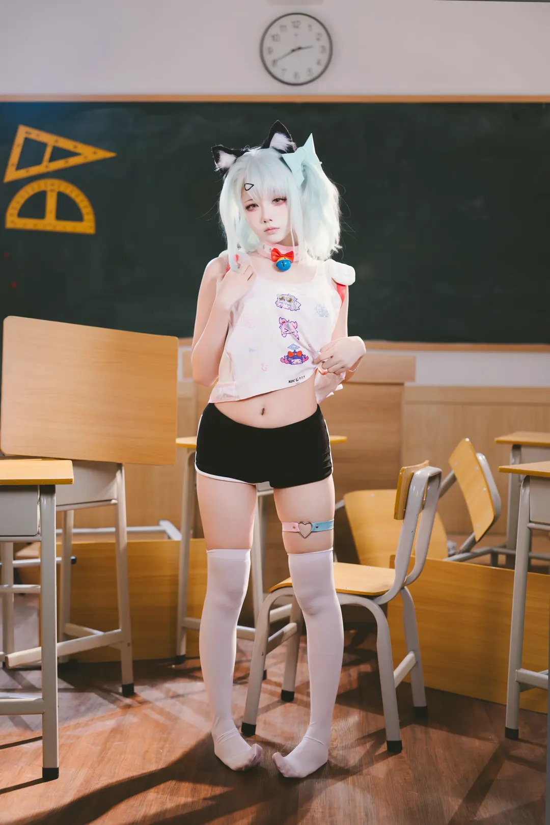 绝区零, 千夏cos, 教室光影, 白丝腿环, 排球写真 - 第6张