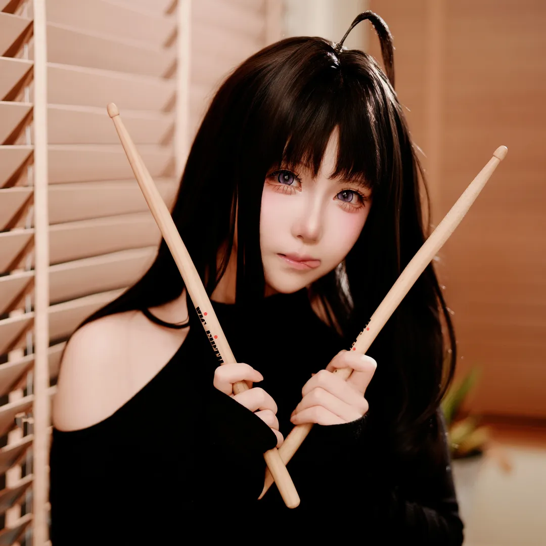 cosplay摄影, 二次元日常, 哭泣少女乐队, 安和昴cos, 百叶窗氛围