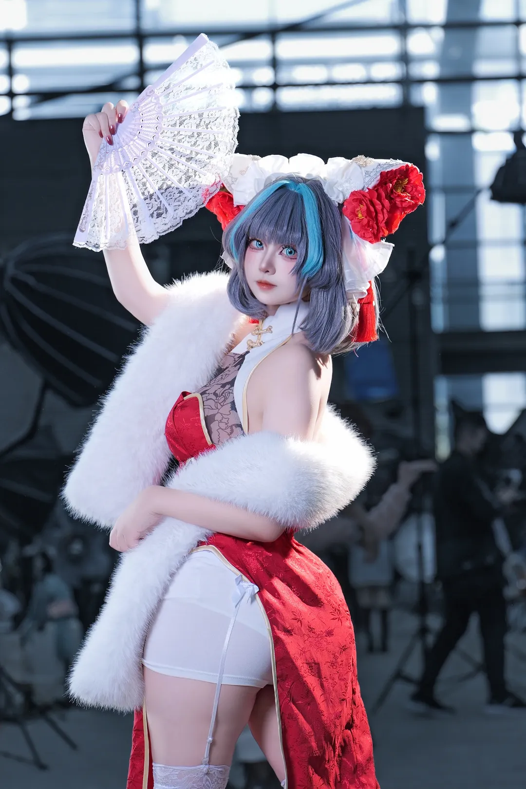 チェシャー コスプレ, アズールレーン, イベント撮影, 白ガーターストッキング, 新年の雰囲気 - 2枚目