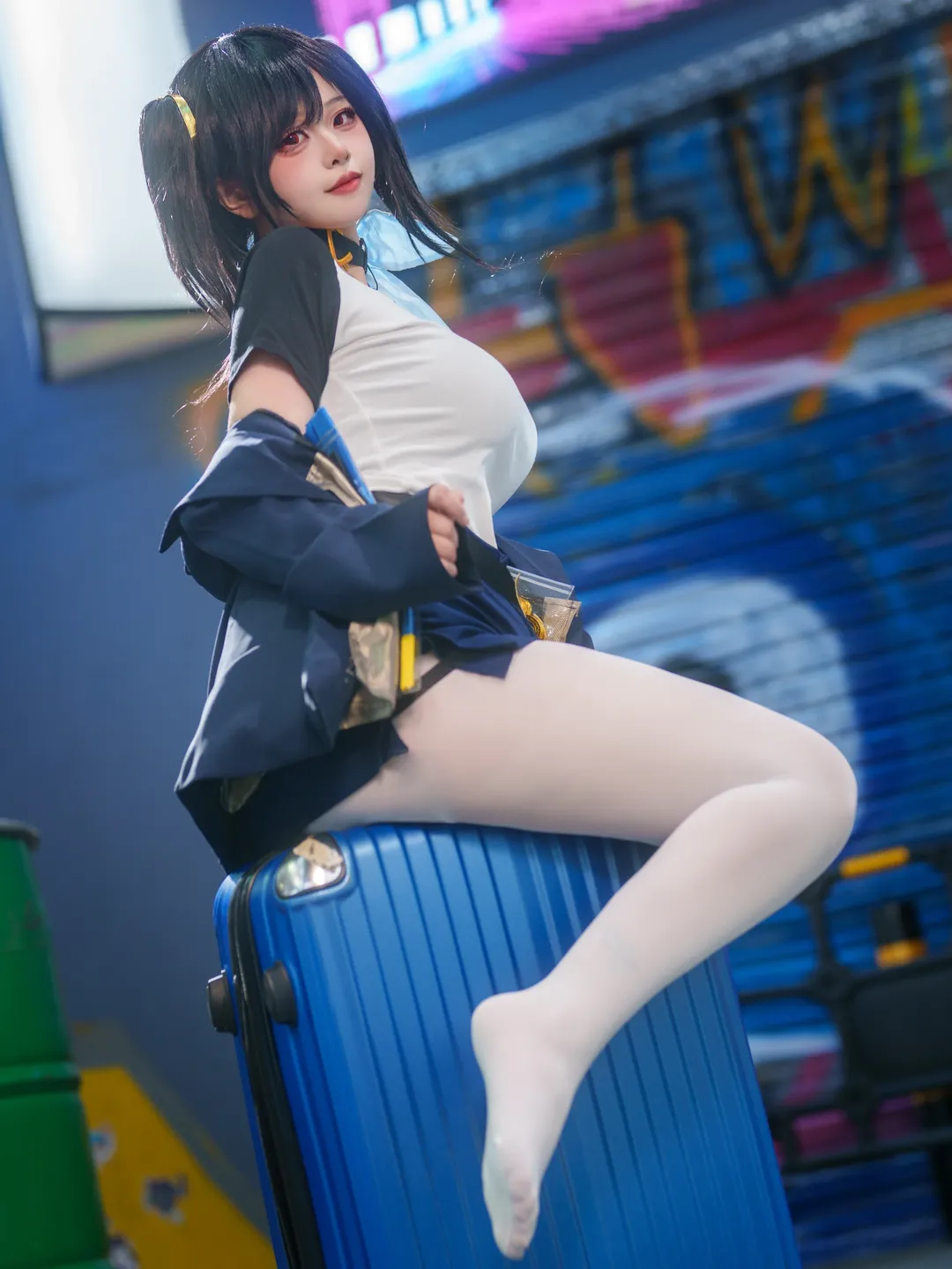 白丝, 胜利女神nikke, cosplay写真, 索拉cos, 赛博朋克街拍 - 第1张