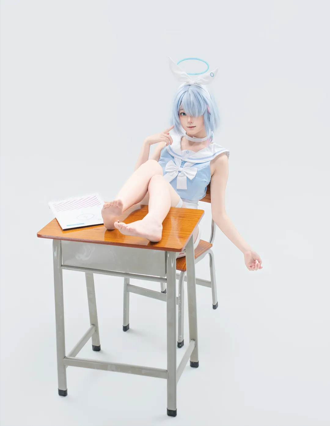 碧蓝档案, 二次元写真, 纯白棚拍, 阿洛娜cos, 紧身衣造型