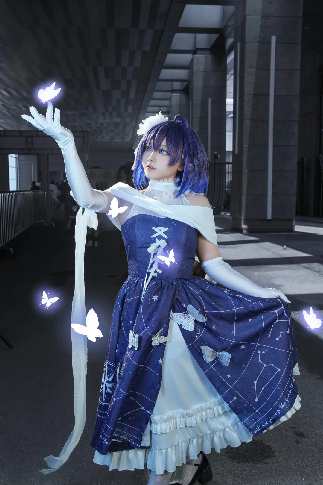 希儿cos, 漫展场照, 白丝穿搭, 场照分享, 星空礼服cos - 第5张
