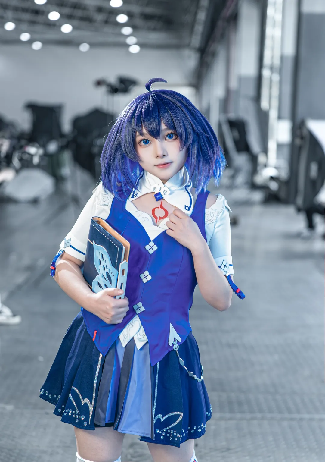 ゼーレ コスプレ, 紺海の記憶, 崩壊3rd, 白ストッキング, クールトーン写真 - 1枚目