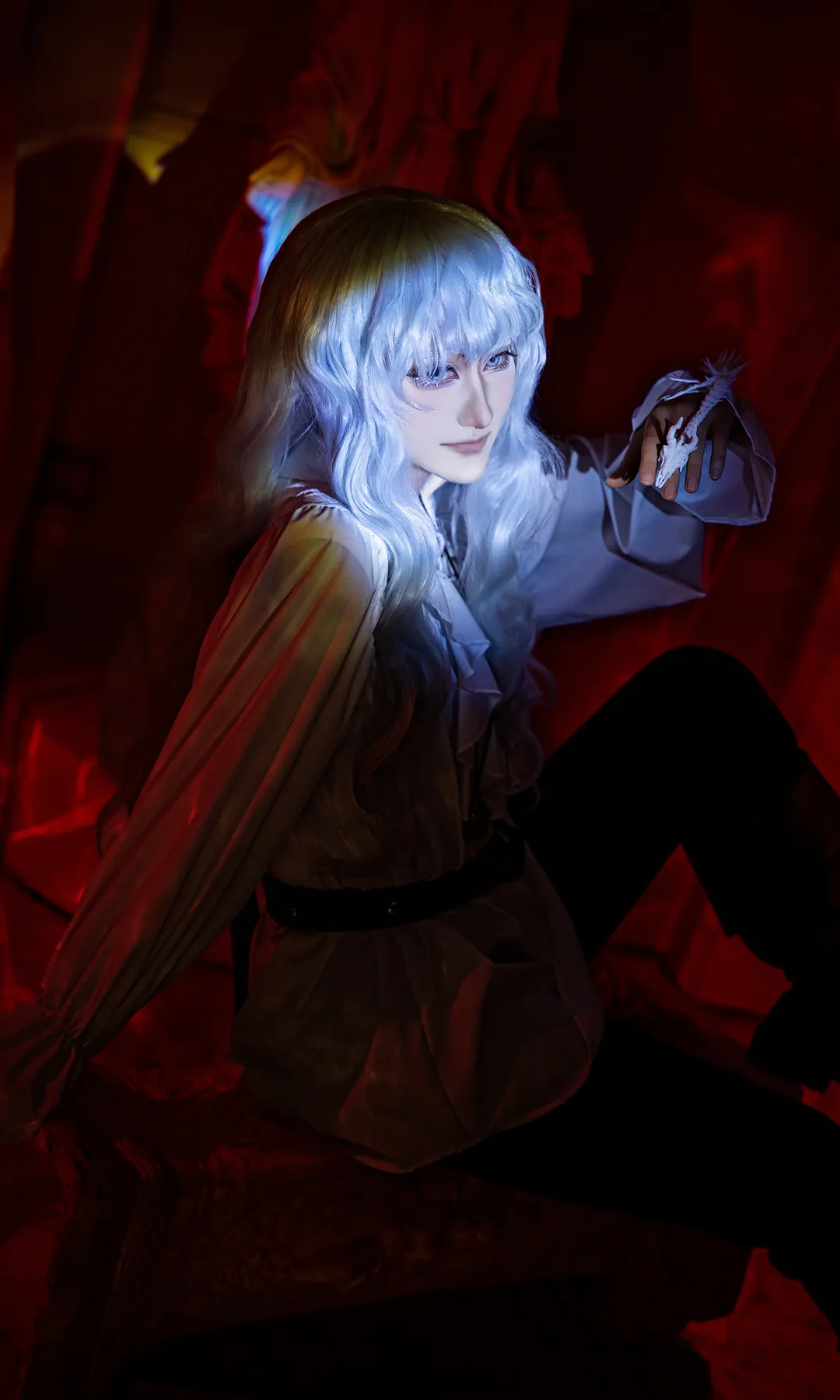 银发cosplay, 暗黑哥特风, 格里菲斯cos, 剑风传奇, 鹰之团 - 第3张