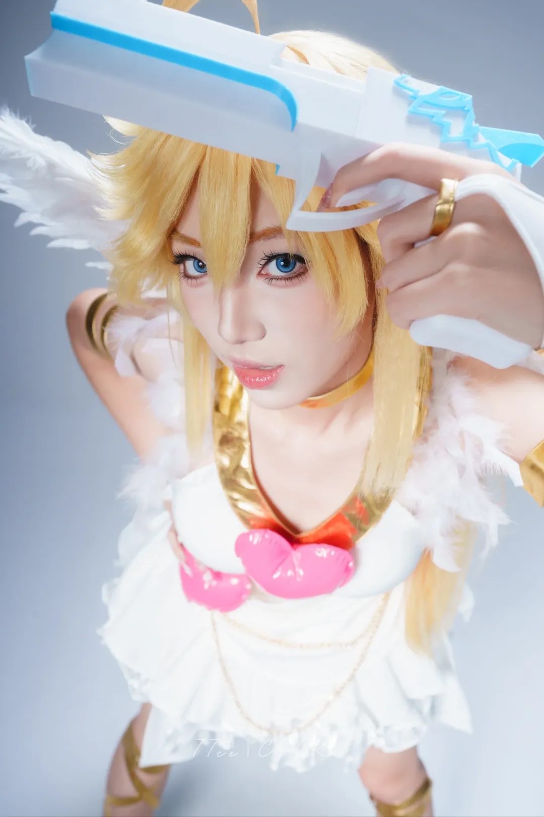 白棚拍摄, cosplay正片, 吊带袜天使, Pantycos, 金发蓝瞳 - 第1张