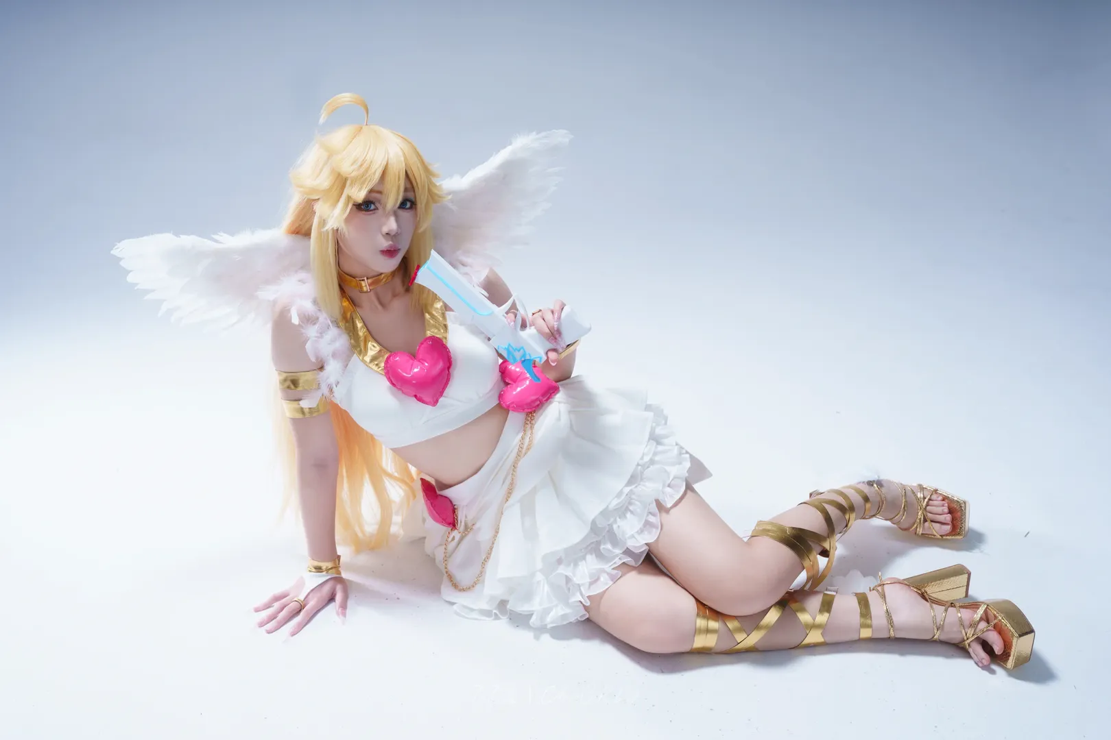 白棚拍摄, cosplay正片, 吊带袜天使, Pantycos, 金发蓝瞳 - 第3张