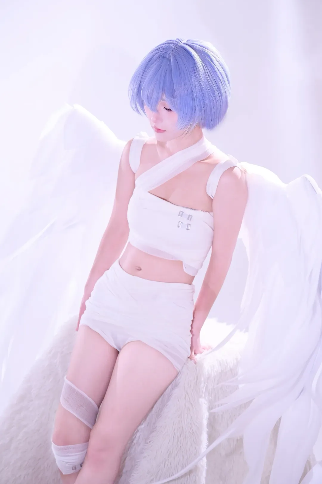 绫波丽cos, Cosplay分享, 新世纪福音战士, 天使造型, 纯白系摄影 - 第4张