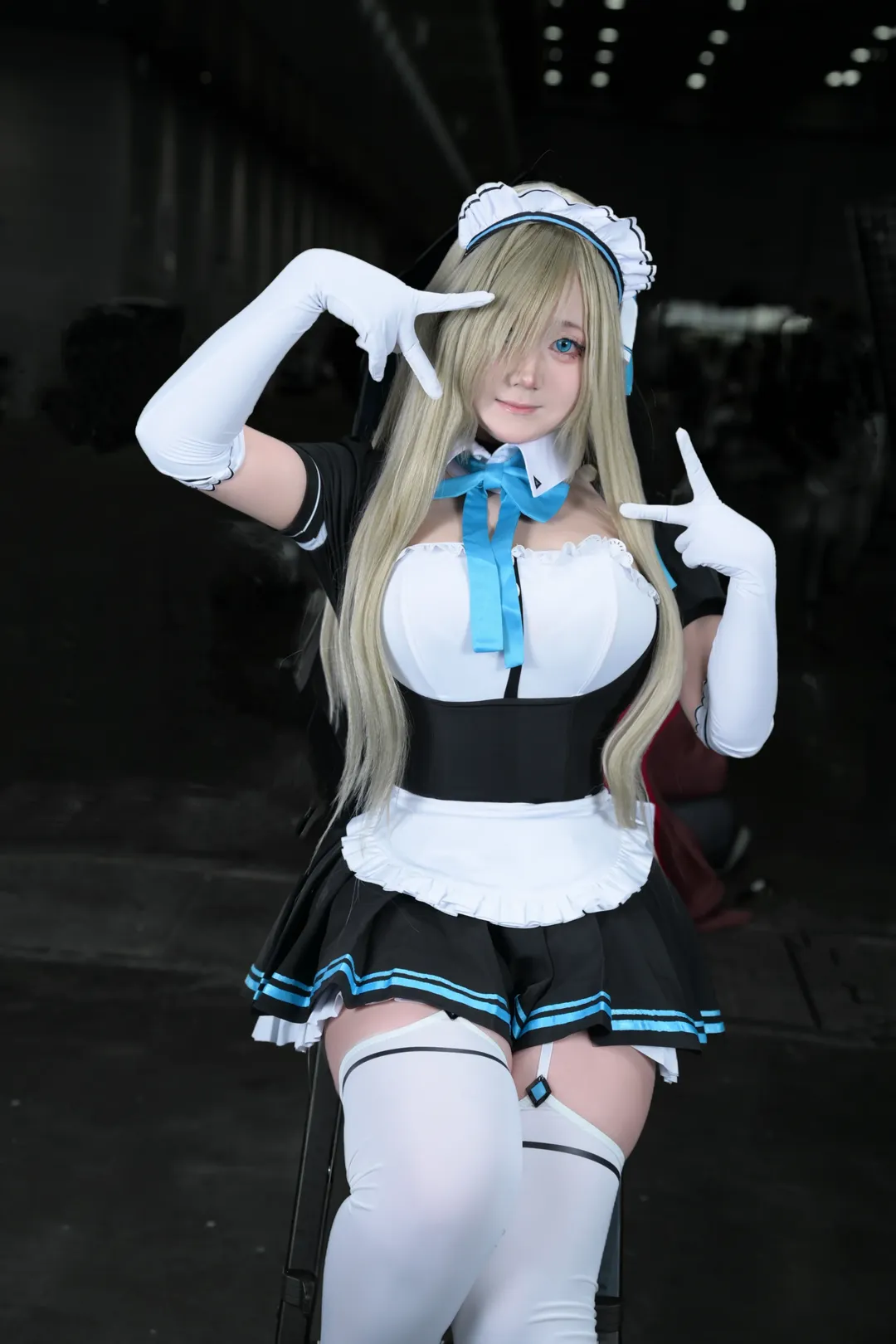 ブルーアーカイブ, メイド服, イベント写真, 一之瀬アスナ コスプレ, オーバーニーソックス - 5枚目