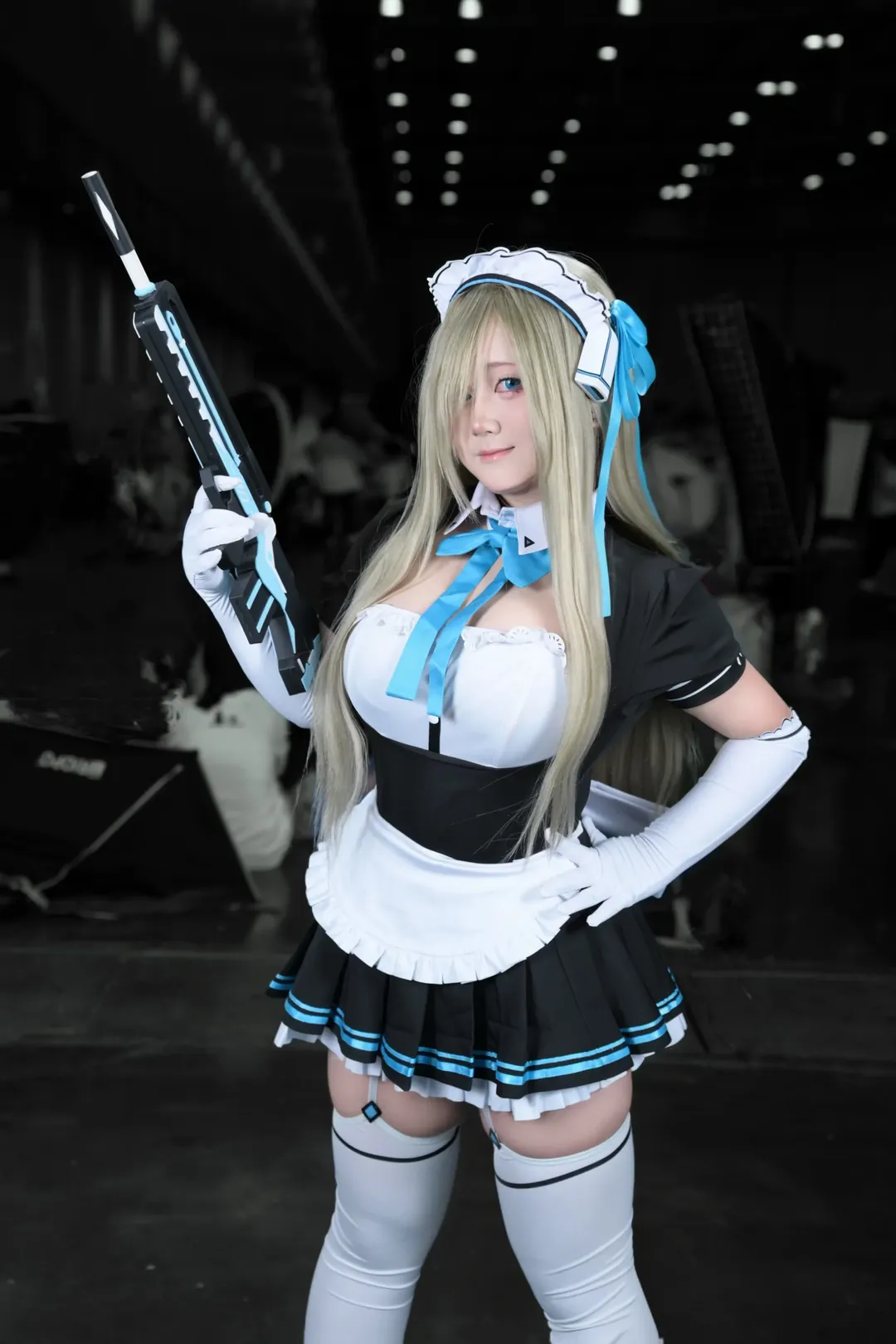 ブルーアーカイブ, メイド服, イベント写真, 一之瀬アスナ コスプレ, オーバーニーソックス - 8枚目