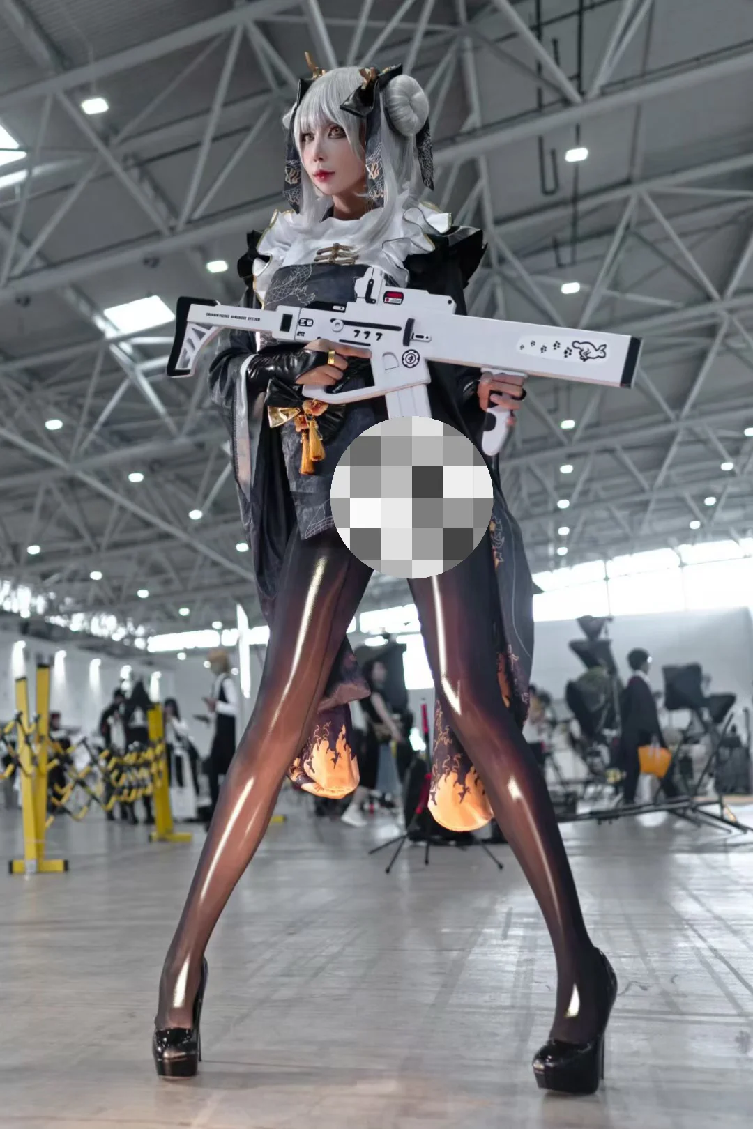 漫展返图, 胜利女神, cosplay摄影, 布兰尔白兔cos, 高光丝袜 - 第2张
