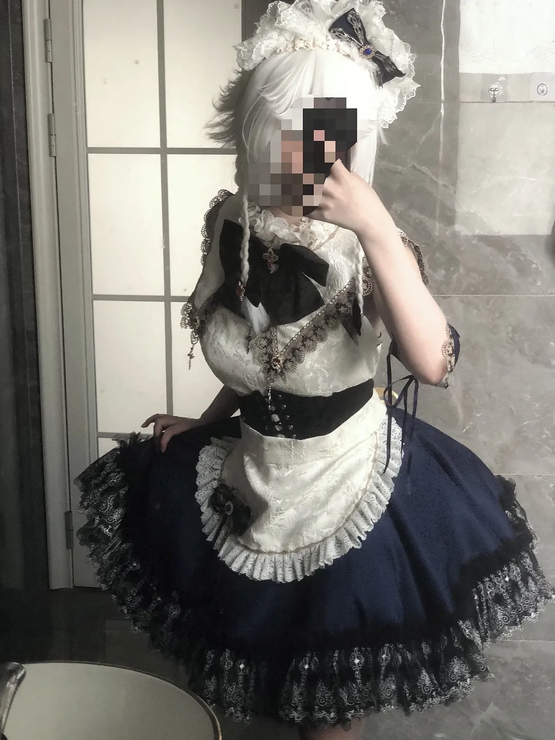 Touhou Project, Sakuya Izayoi cosplay, Cosplay photography, Gothic maid outfit, Metal props - Image 2