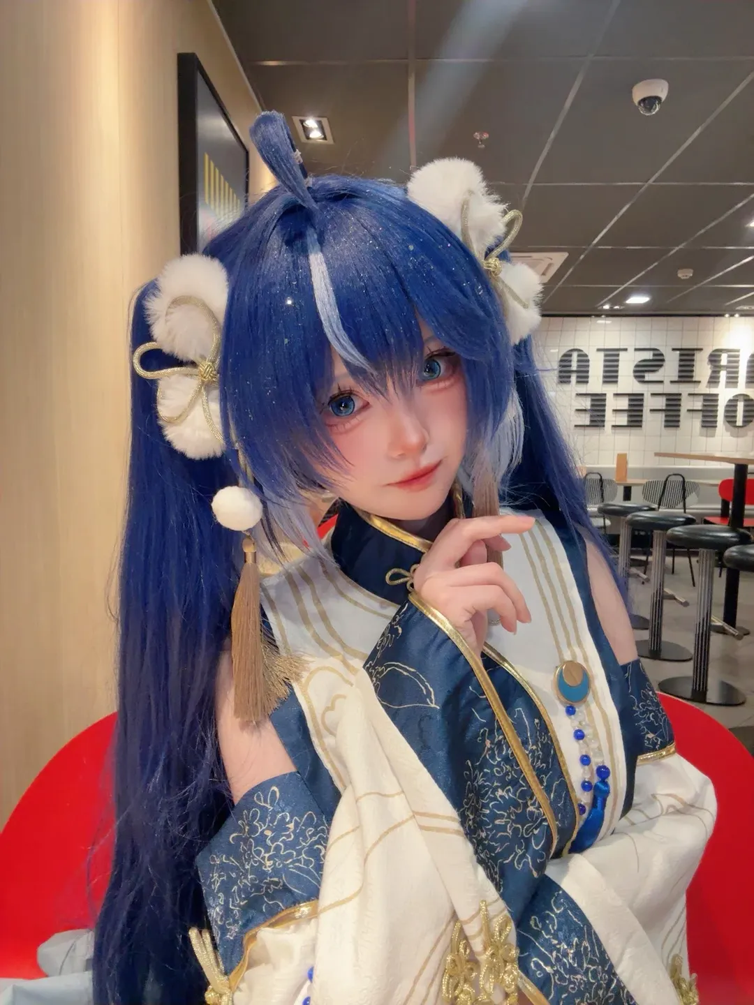 鸣潮, 尤诺cos, 蓝发, 汉元素, cos街拍