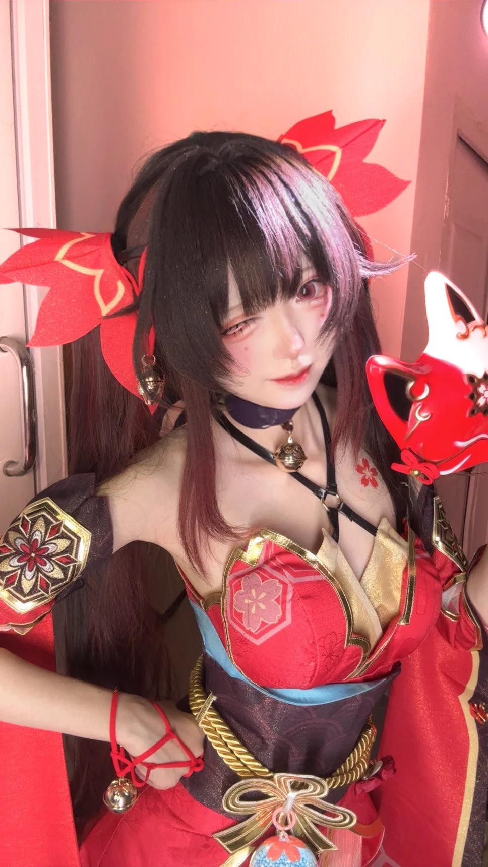 Honkai: Star Rail, Sparkle cosplay, Anime-style makeup and styling, Cosplay sharing, Selfie sharing