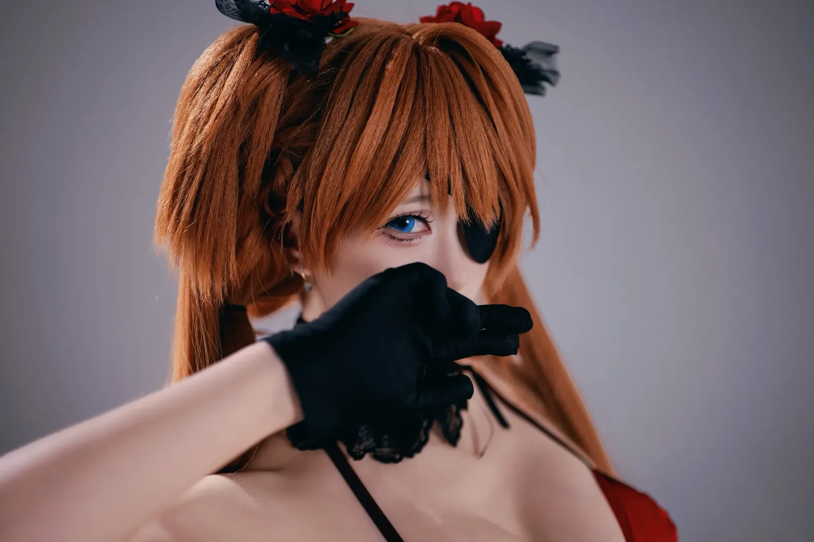アスカコスプレ, 新世紀エヴァンゲリオン, コスプレ撮影, ストッキングコーデ, 赤いイブニングドレス - 2枚目