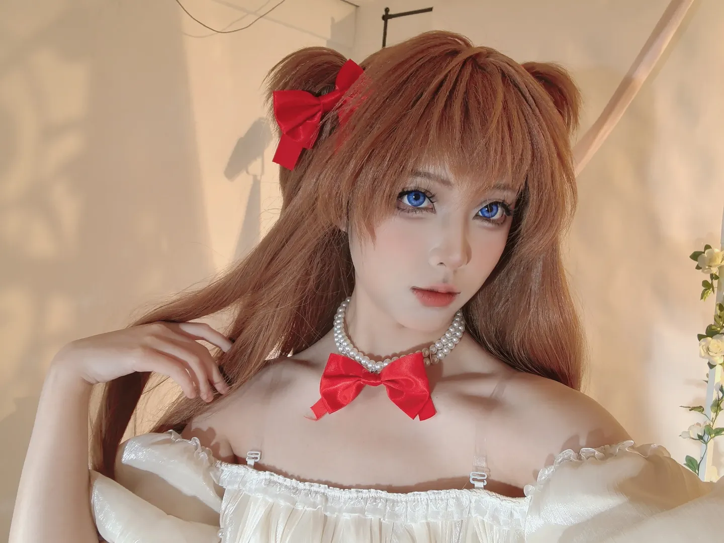 明日香cos, 新世紀福音戰士, 雙馬尾, 藍色美瞳, 紅蝴蝶結 - 第3張