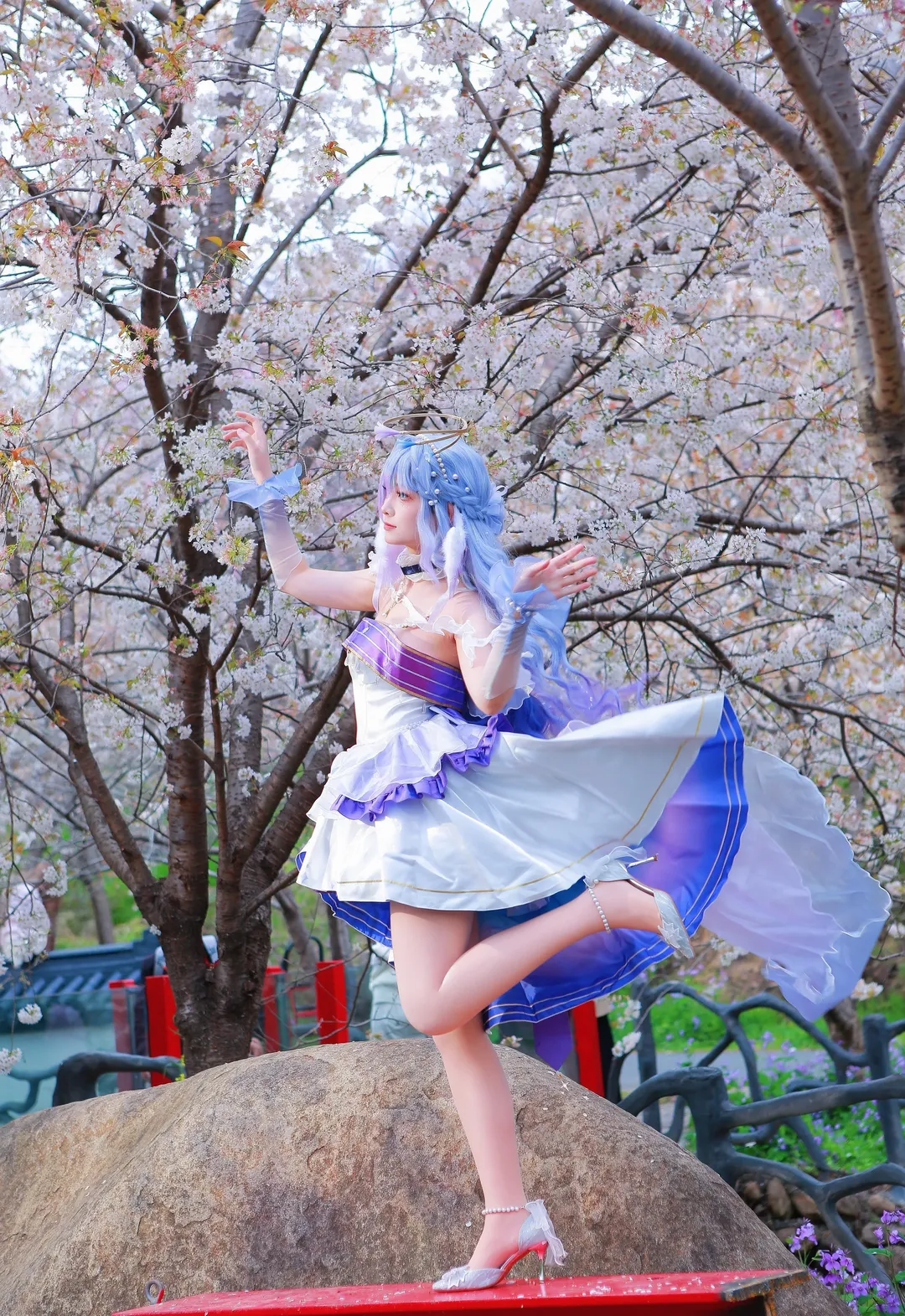 崩壞星穹鐵道, 知更鳥cos, 櫻花外景, cosplay攝影, 二次元還原
