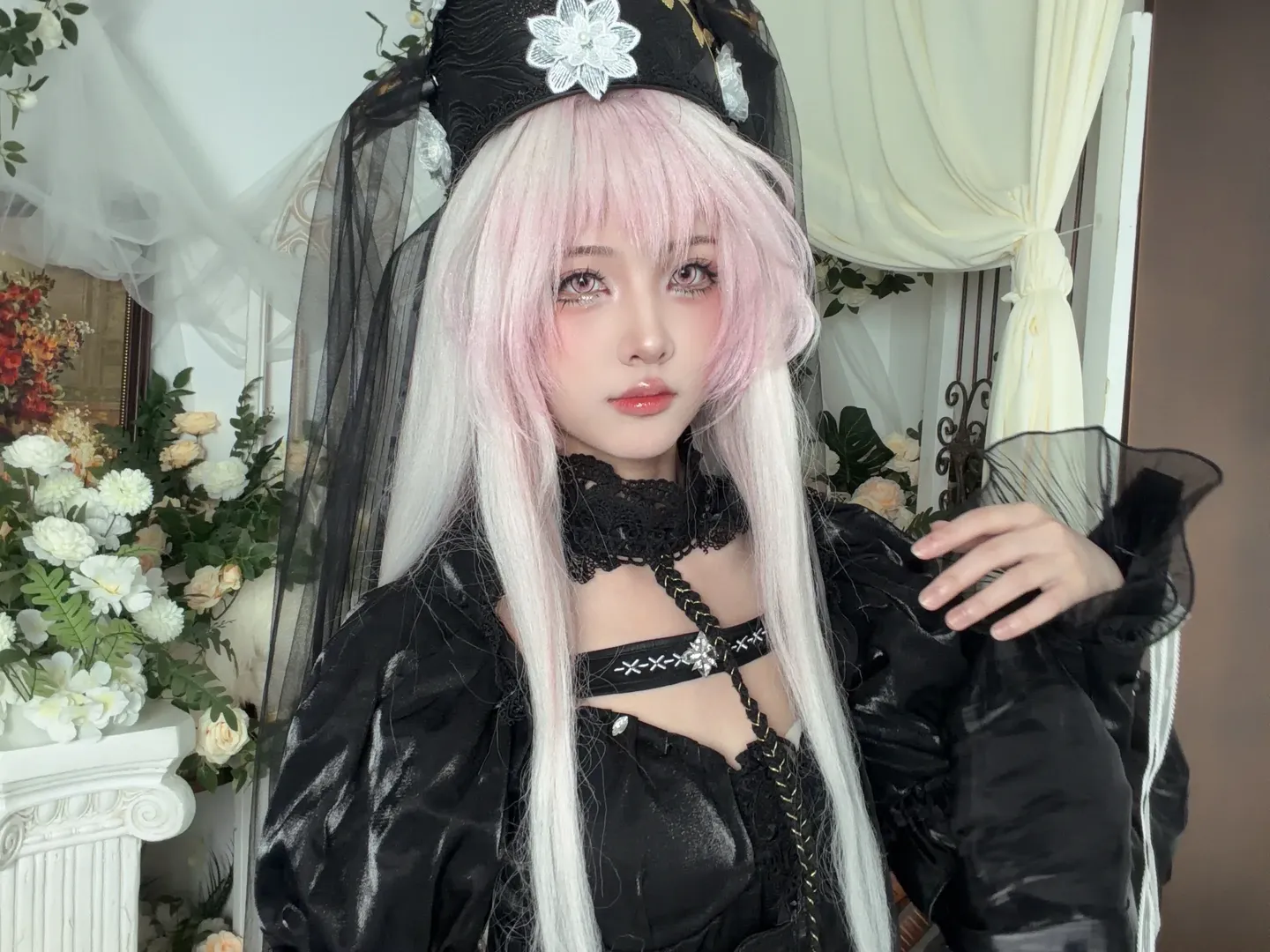 cosplay, Anime-style photography, Arknights, Theresa Cosplay, Gothic style outfit - Image 5