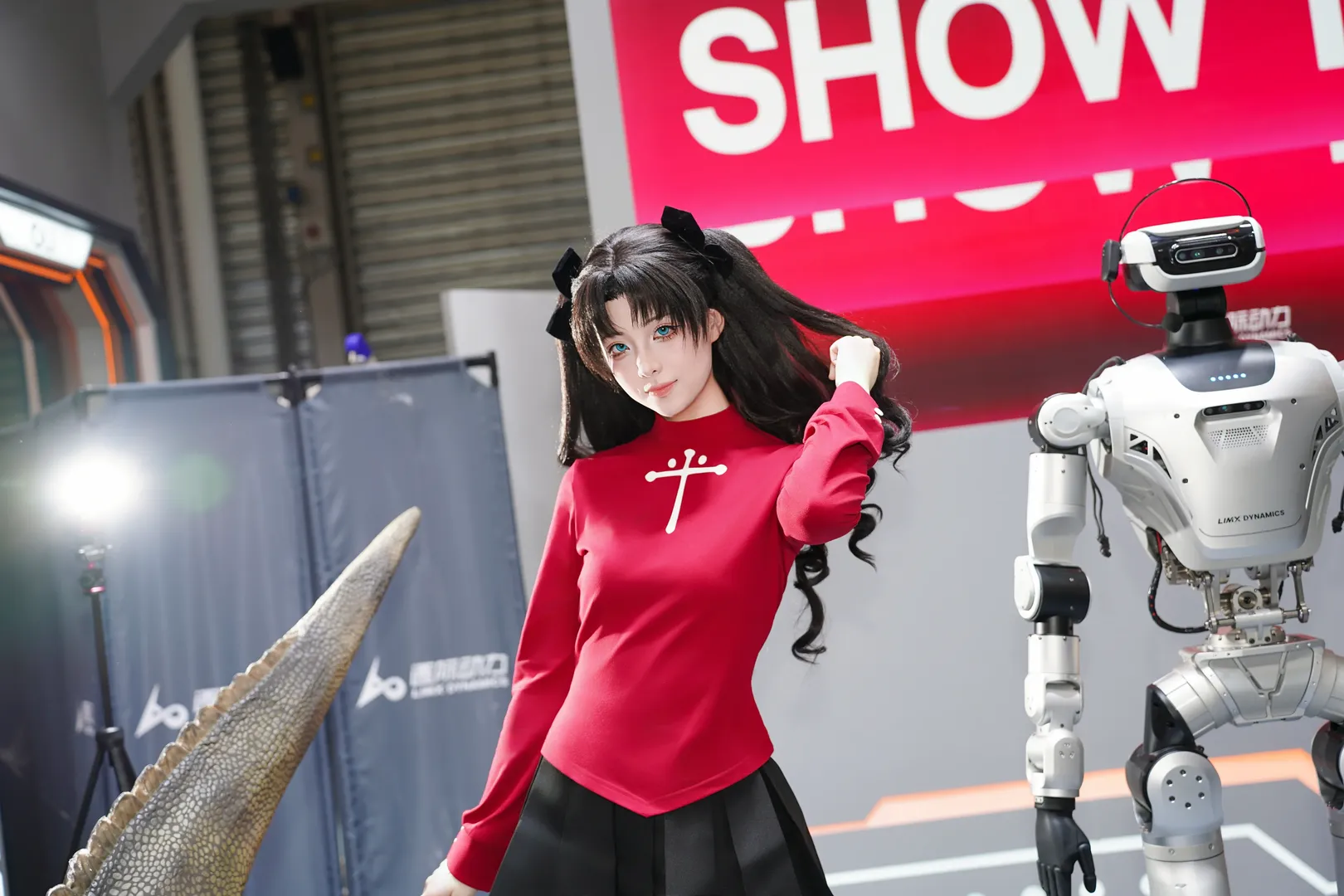 ChinaJoy, Tohsaka Rin cosplay, Fate, Black stockings cosplay, Robot - Image 10