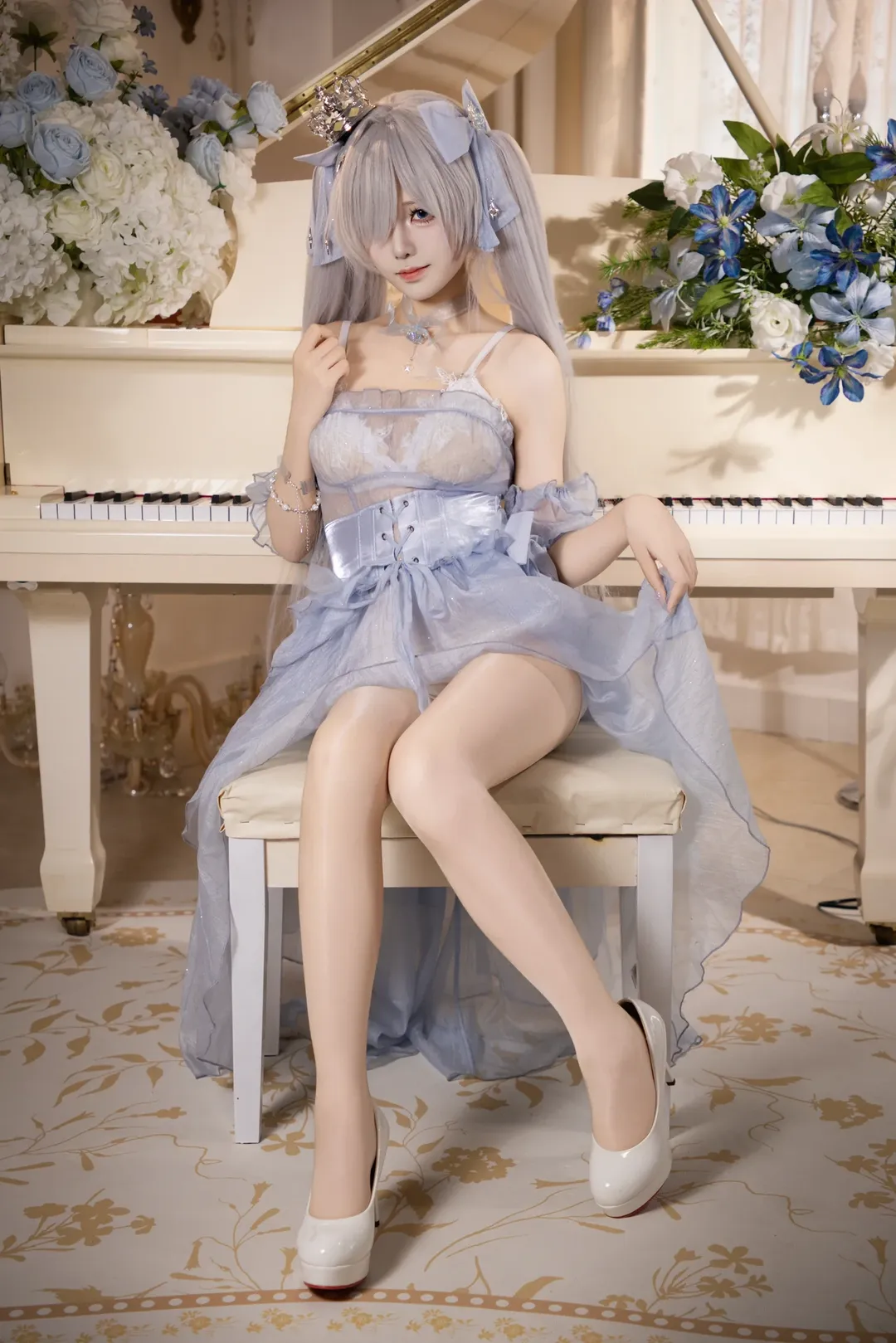 灰姑娘cos, 胜利女神, cosplay写真, 白丝穿搭, 钢琴拍摄 - 第3张