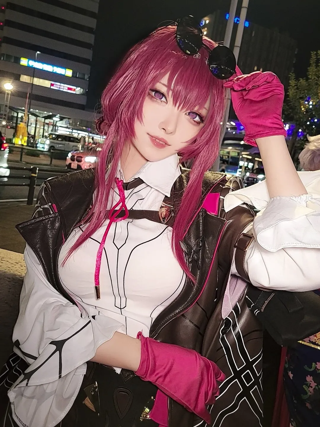 崩坏星穹铁道, 卡芙卡cos, cosplay日常, 二次元穿搭, 夜景街拍