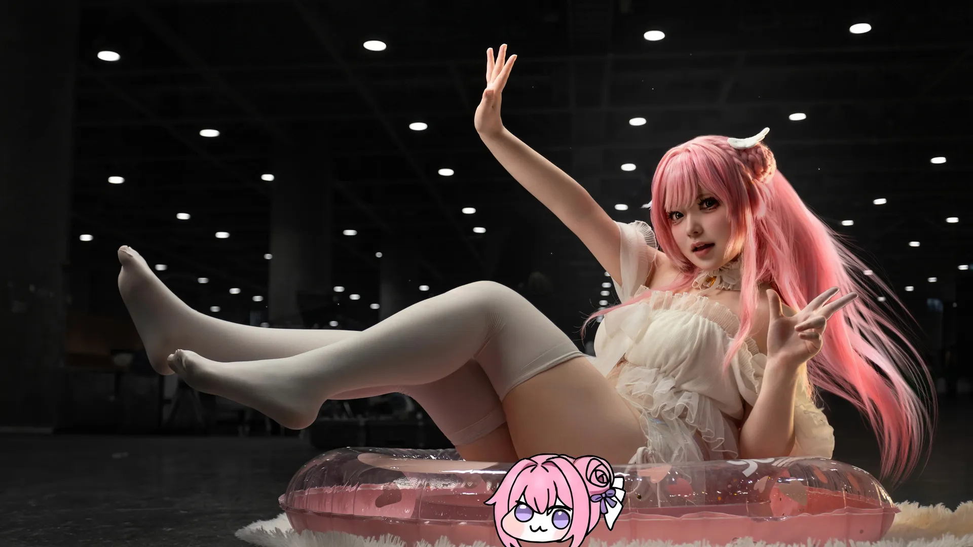 二次元コスプレ, 白ストッキング, 勝利の女神：NIKKE, アニメイベント会場, ドロシーコスプレ - 3枚目