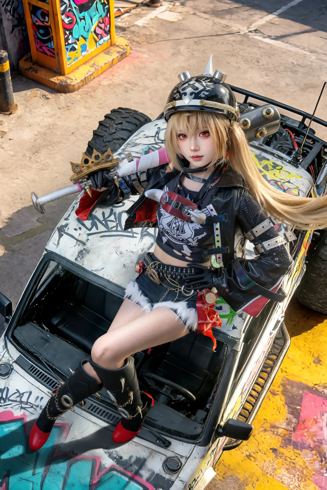 绝区零, cosplay, 露西cos, 街头涂鸦, 废土朋克