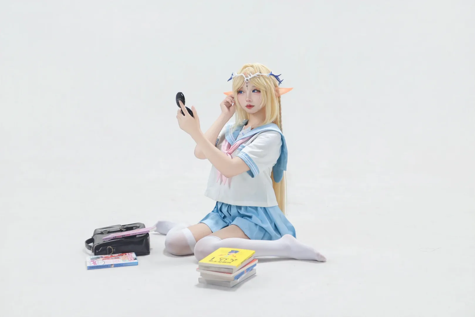 鸣潮, 卡提希娅cos, JK制服, 白丝cosplay, 精灵学姐 - 第1张