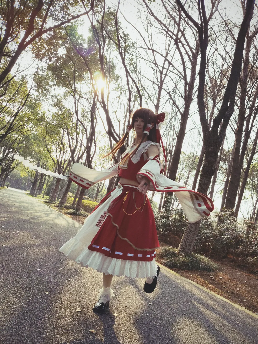 Reimu Hakurei Cosplay, Touhou Project, Outdoor photography, Retro filter, Red and white shrine maiden outfit