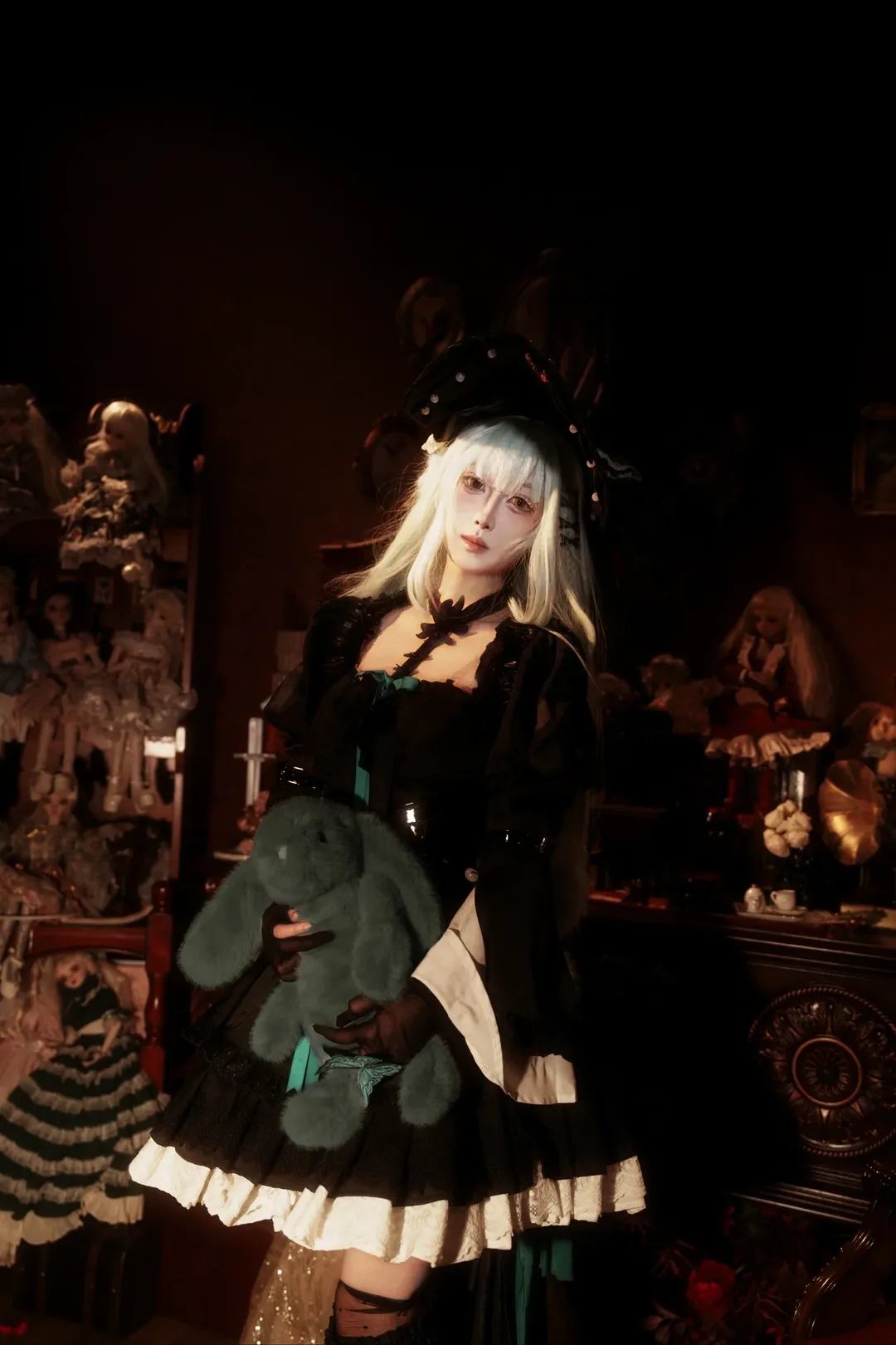 明日方舟, 若叶睦cos, 哥特风cosplay, 黑丝穿搭, 母鸡卡
