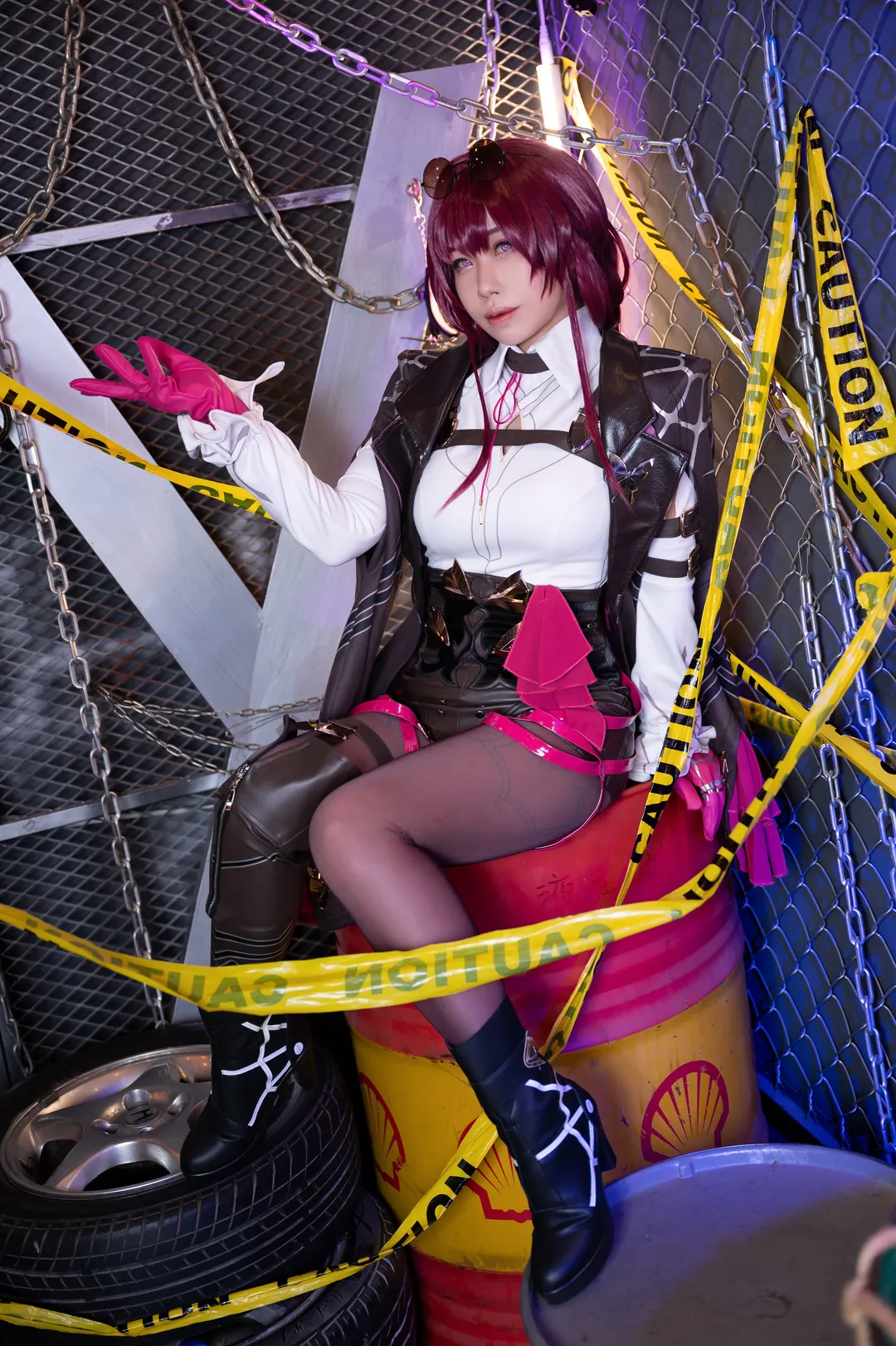 Honkai: Star Rail, Kafka cosplay, Cosplay photography, Anime-style fashion, Honkai: Star Rail cosplay - Image 5