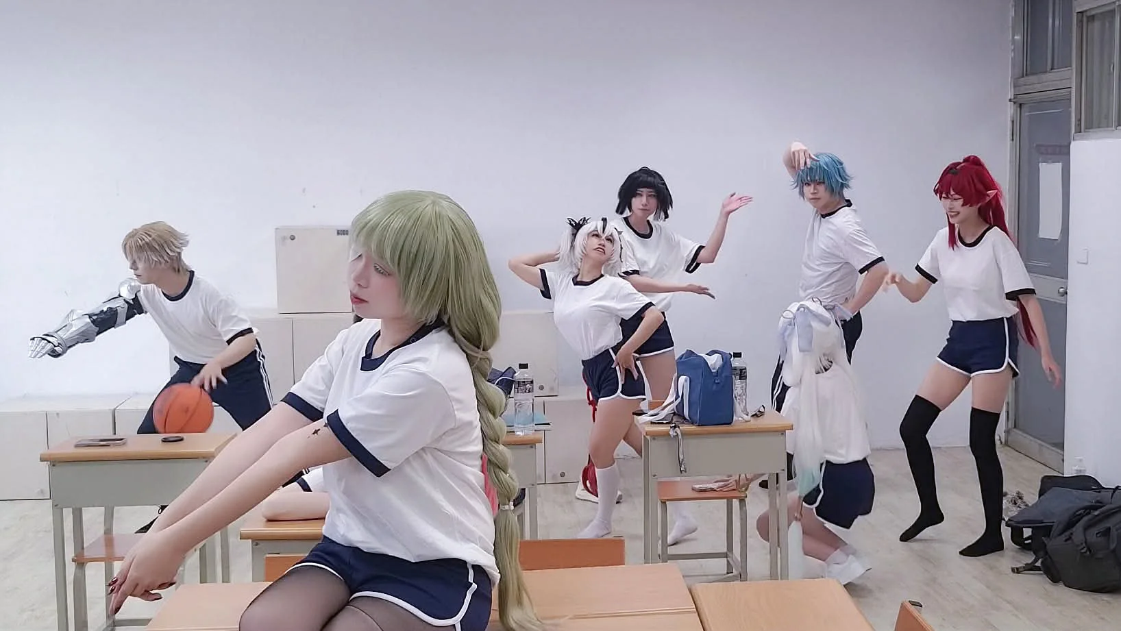 鸣潮, 鸣潮cosplay, 黑丝穿搭, 椿cos, cos日常 - 第7张