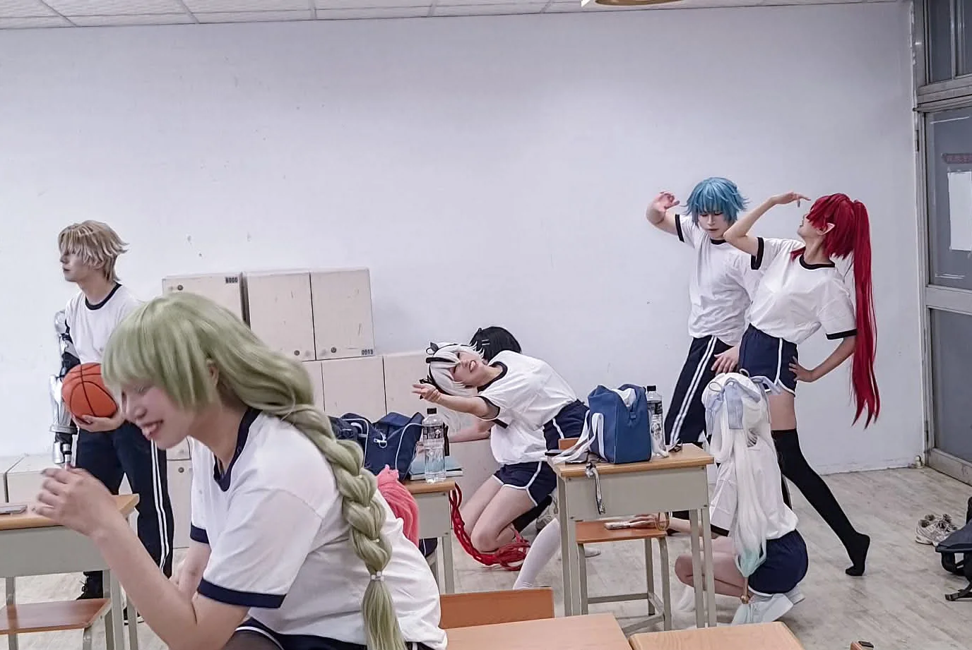鸣潮, 鸣潮cosplay, 黑丝穿搭, 椿cos, cos日常 - 第8张
