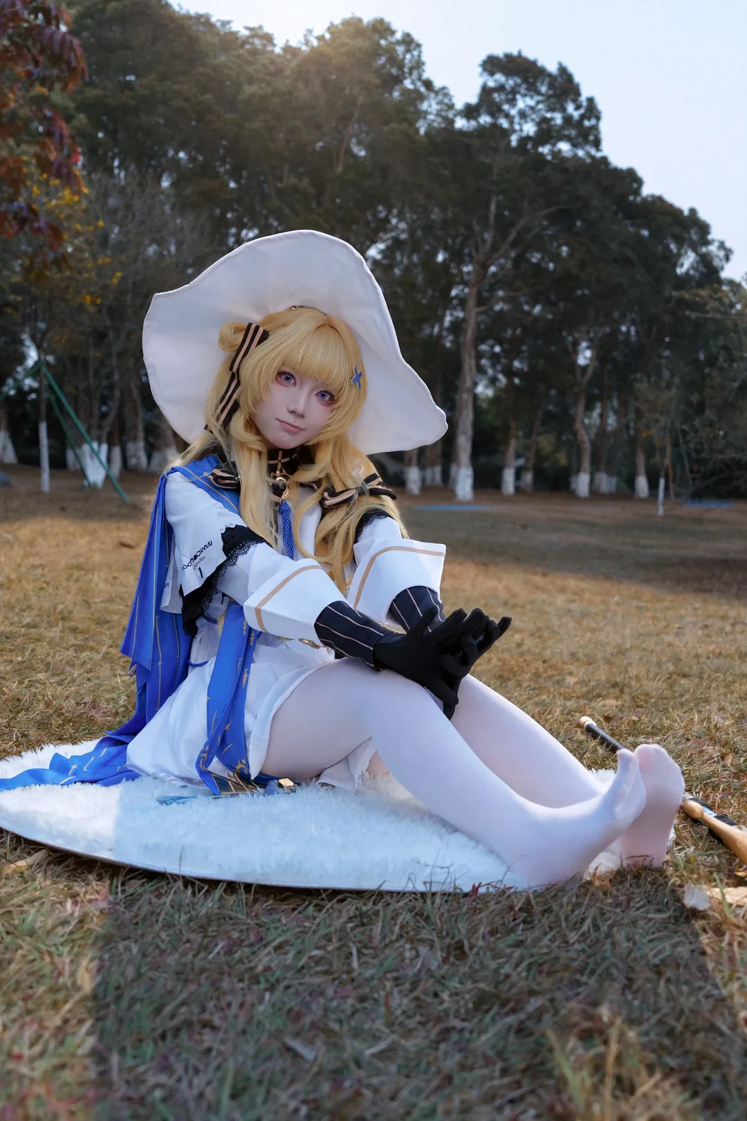 Phoebe Cosplay, Wuthering Waves, Cosplay photography, White tights cosplay, Wuthering Waves outdoor photoshoot - Image 1